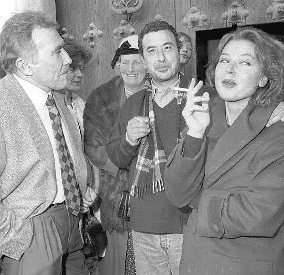 Garci descansando durante el rodaje de la película «La Herida Luminosa». 