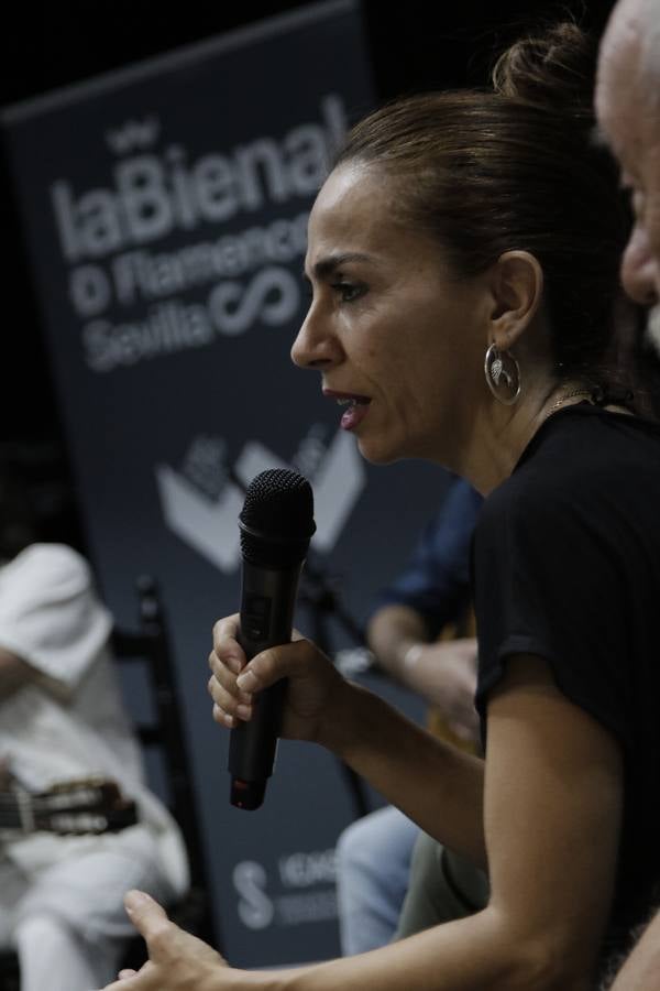 En imágenes, el ensayo de Isabel Bayón para la XX Bienal de Flamenco