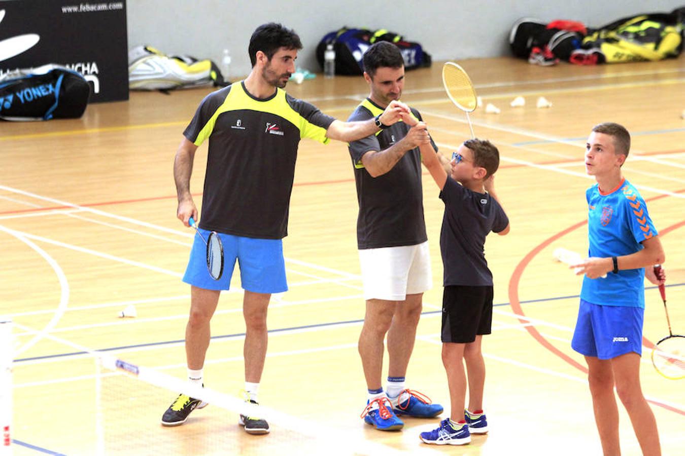 Gran éxito del campus de bádminton en Toledo