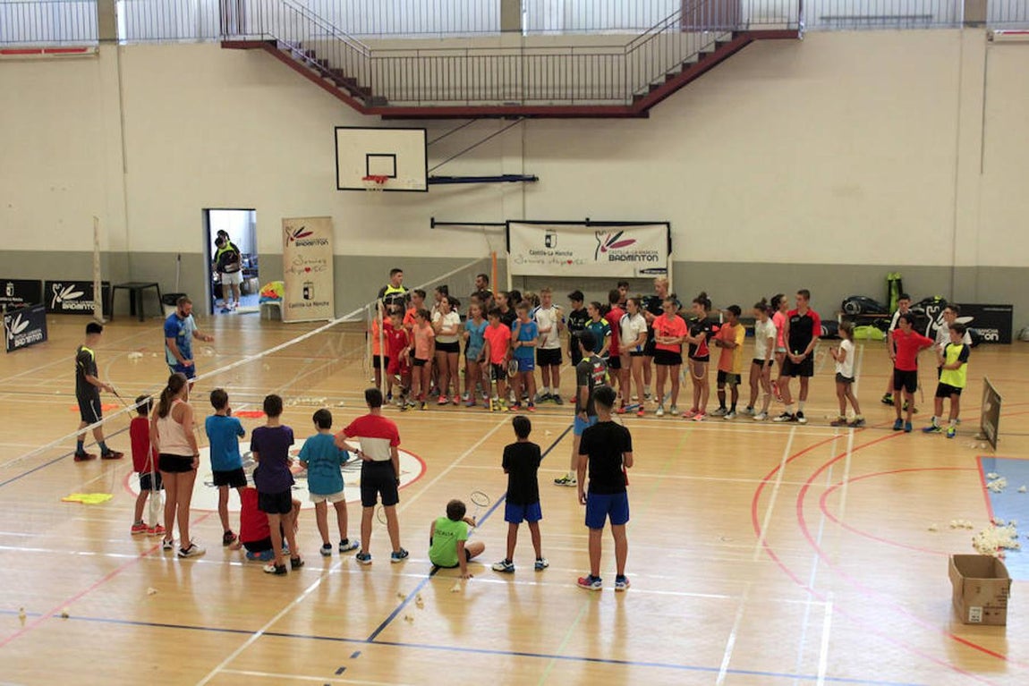 Gran éxito del campus de bádminton en Toledo