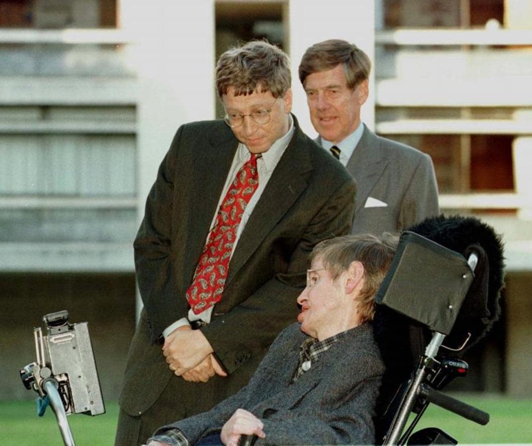 Encuentro entre Bill Gates y Stephen Hawking. 