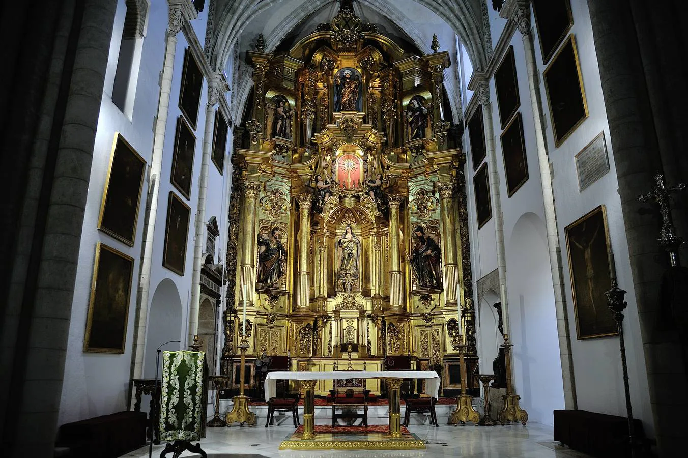 Galería de la restauración del retablo mayor de San Andrés