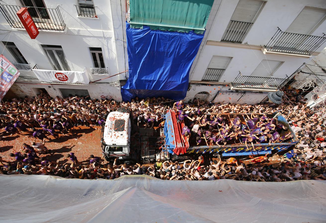 Las mejores imágenes de la Tomatina de Buñol 2018. 