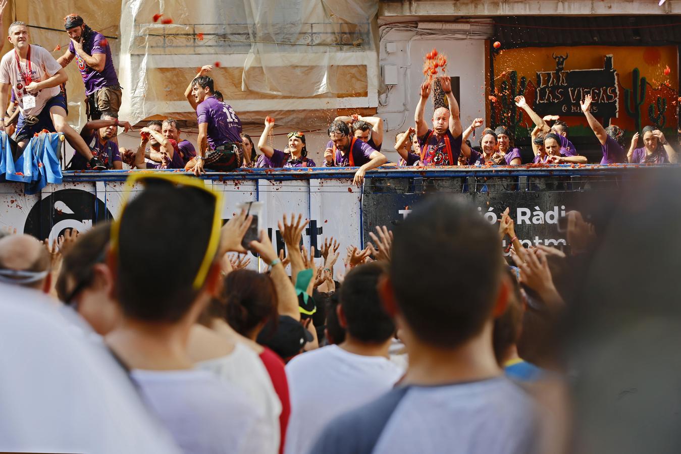 Las mejores imágenes de la Tomatina de Buñol 2018. 