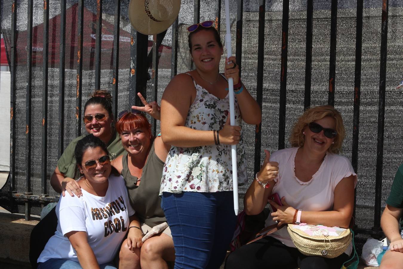 FOTOS: El muelle, un hervidero a la espera del concierto de Ricky Martin