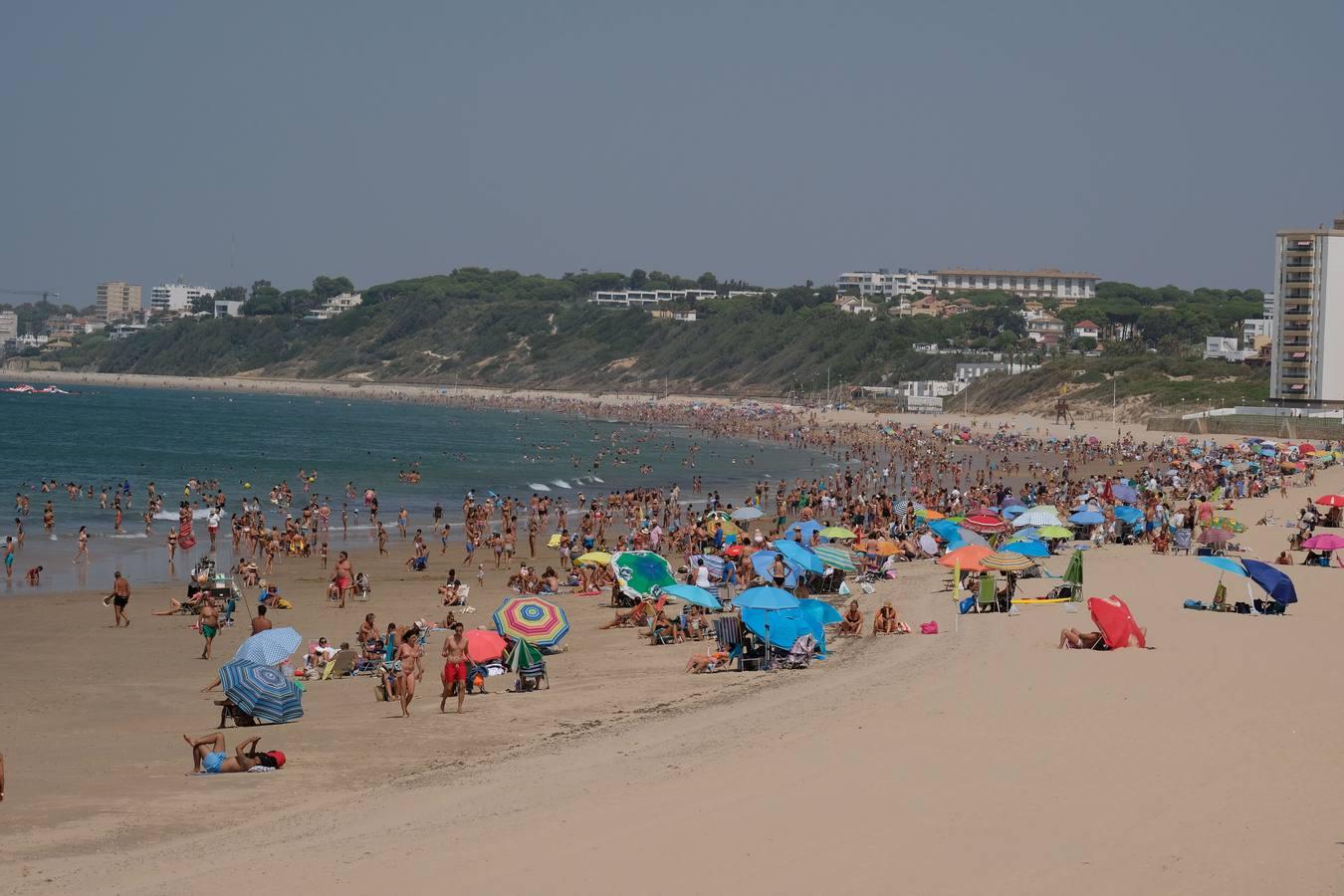 Una jornada en las playas de El Puerto de Santa María en Cádiz