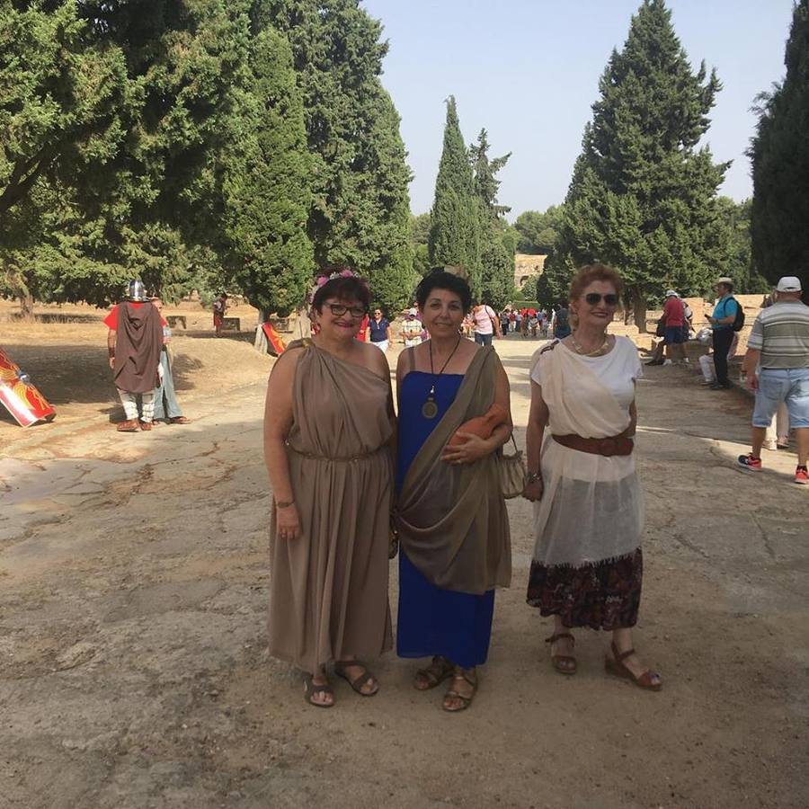 Los romanos se pasean por la Itálica del siglo XXI