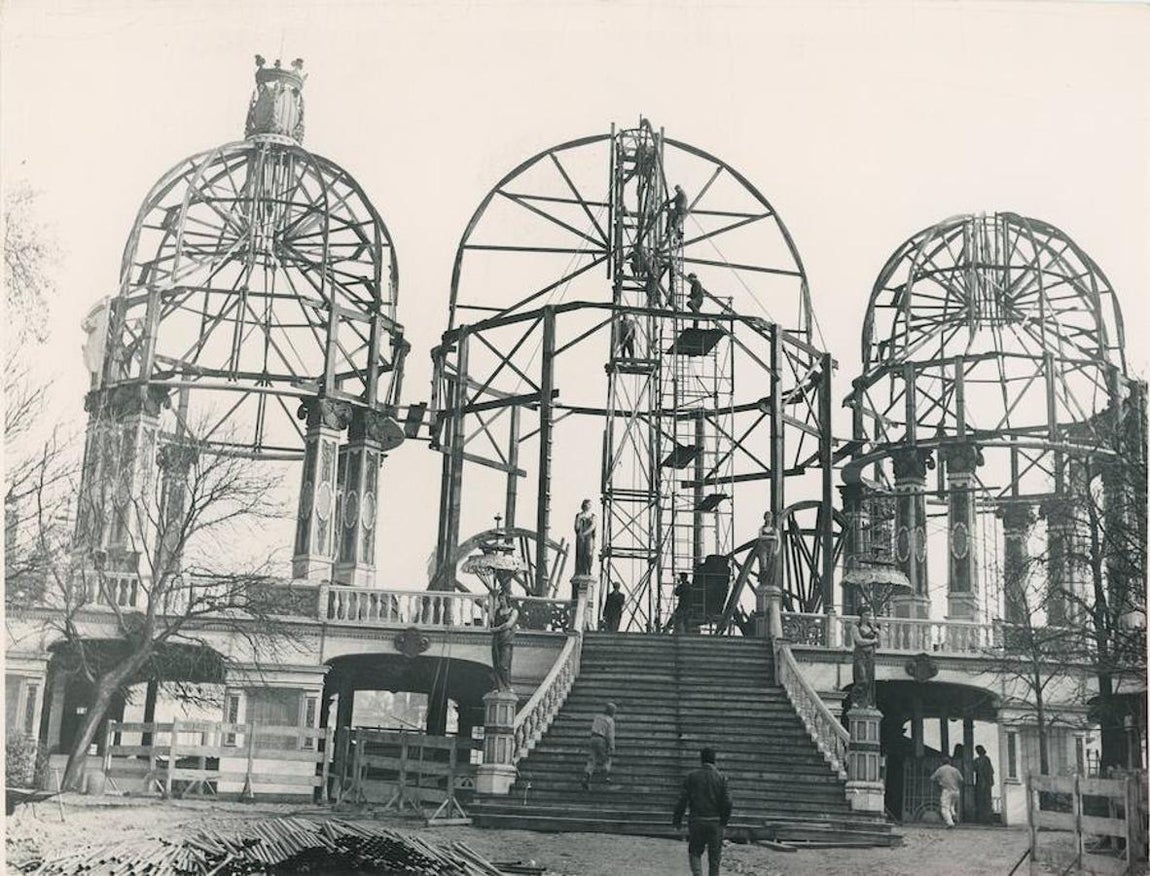 Rodaje en El Retiro de la película «El Fabuloso mundo del circo», dirigida por Henry Hathaway y producida por Samuel Bronston. Noviembre, 1963. Teodoro Naranjo / ABC