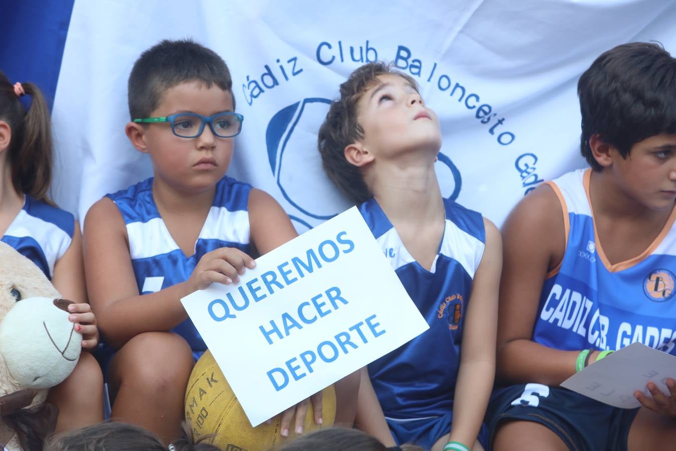 IMÁGENES: Los niños de Cádiz quieren hacer deporte