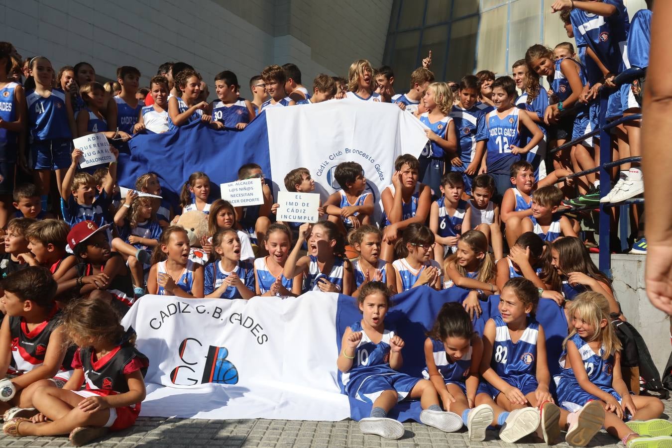 IMÁGENES: Los niños de Cádiz quieren hacer deporte