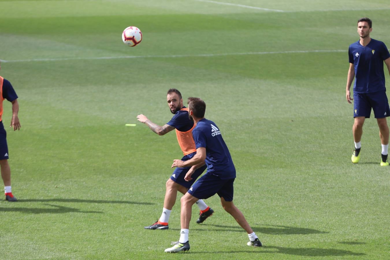 Dejan Lekic y Edu Ramos ya entrenan con el Cádiz CF