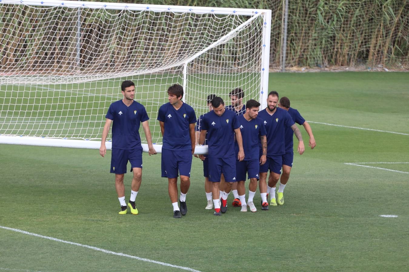 Dejan Lekic y Edu Ramos ya entrenan con el Cádiz CF