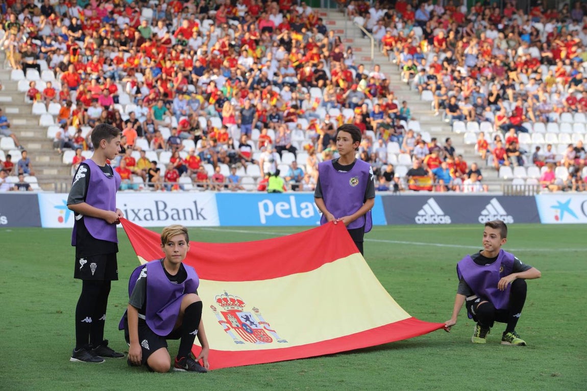 Selección de imágenes del España-Albania