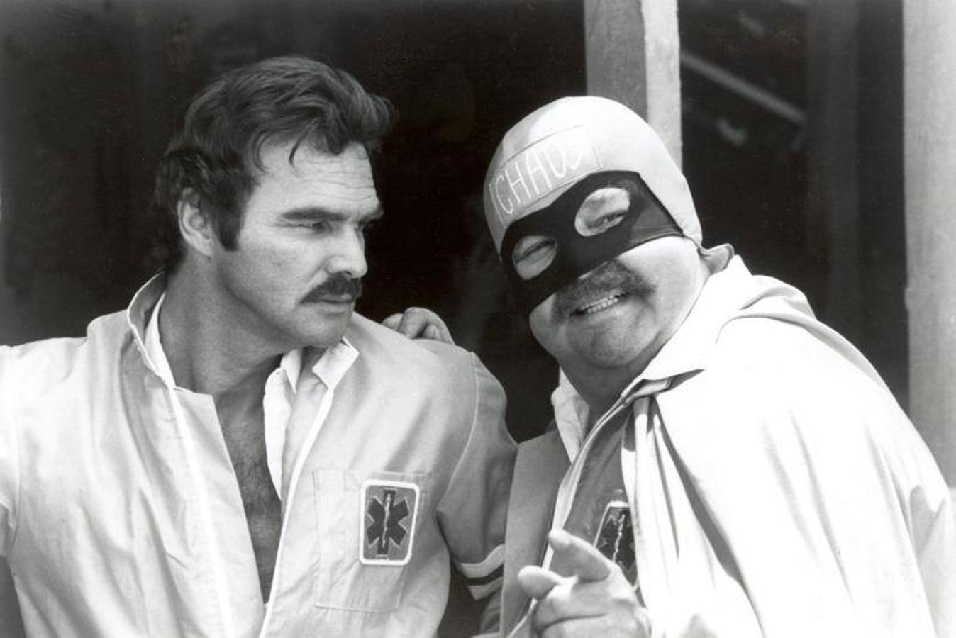 «Los locos del Cannonball». En 1981, el actor volvió a protagonizar una «road movie» cuyo argumento era una carrera de coches a lo largo de todo Estados Unidos.