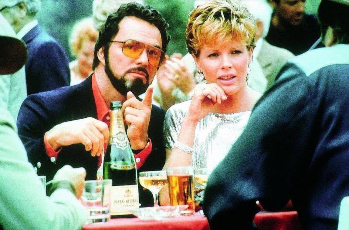 «Mis problemas con las mujeres». En 1983 protagonizó esta comedia junto a Julie Andrews y Kim Basinger.