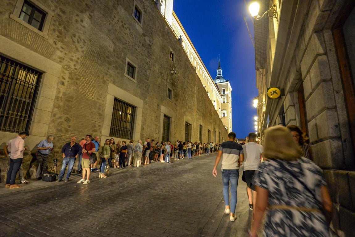 «Luz Toledo» brilla en la noche