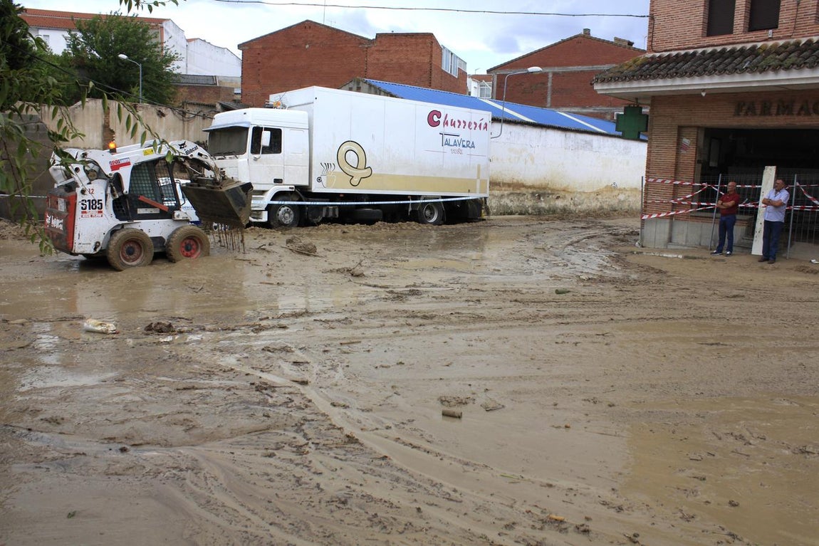 Los estragos de la tromba de agua de Cebolla, en imágenes