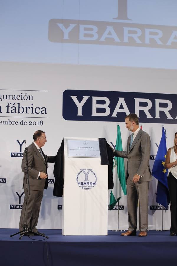 En imágenes, el Rey en la inauguración de la nueva fábrica de Ybarra en Sevilla