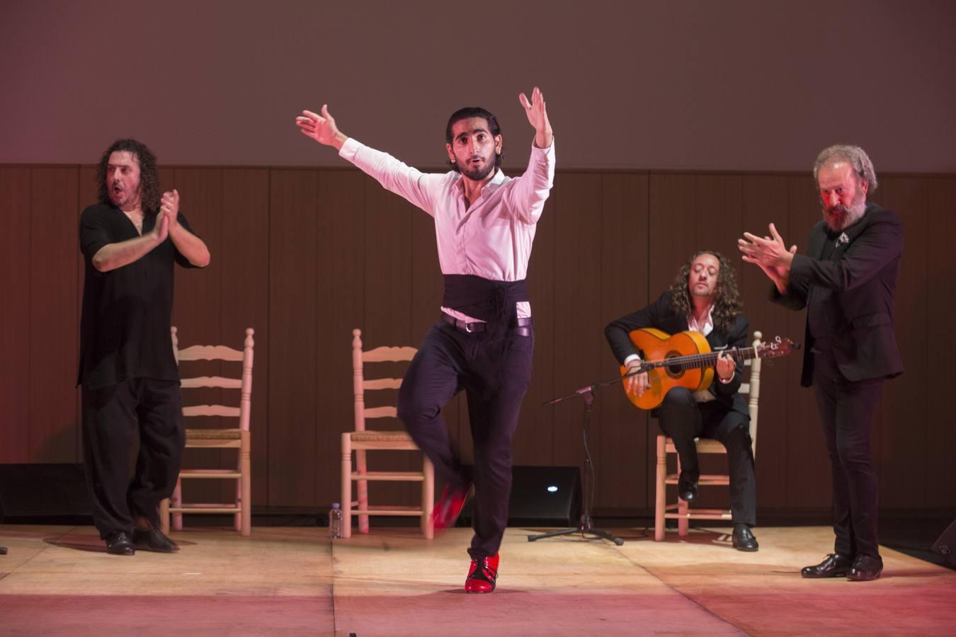 Petete le pone los «Cinco sentío» a la Bienal de Flamenco de Sevilla