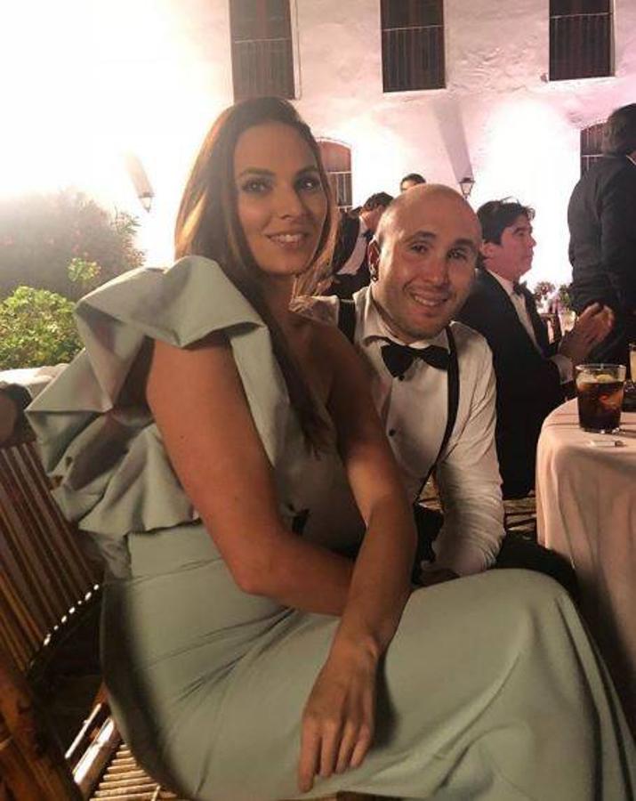 Irene Rosales. El DJ Kiko Rivera junto a su mujer