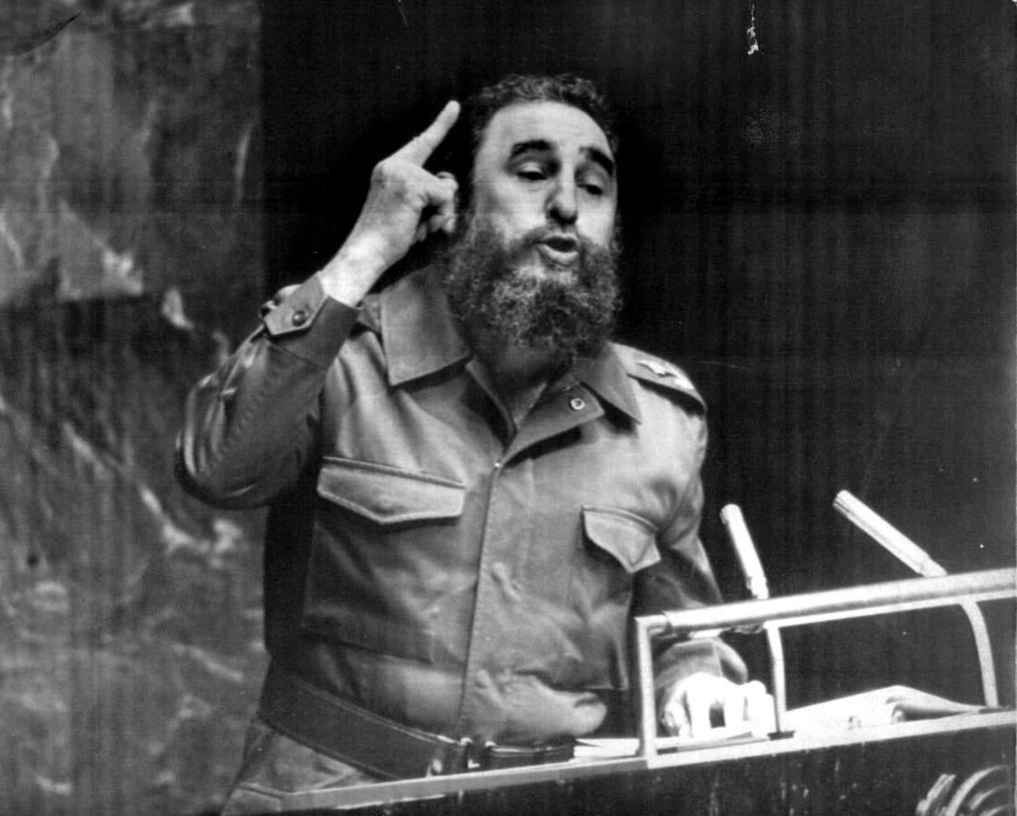 El presidente cubano Fidel Castro interviene desde la tribuna de Naciones Unidas en 1979