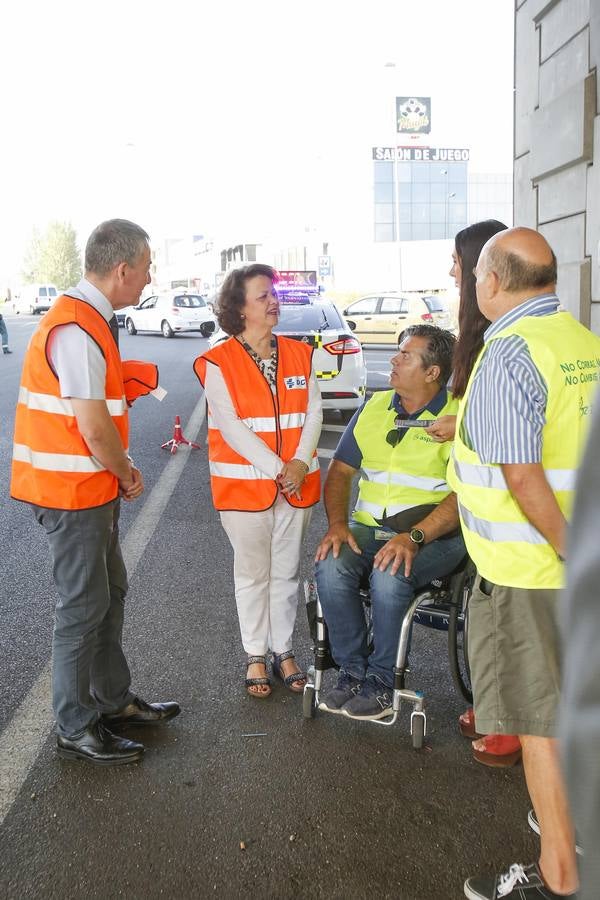 La campaña en Córdoba contra las distracciones al volante, en imágenes