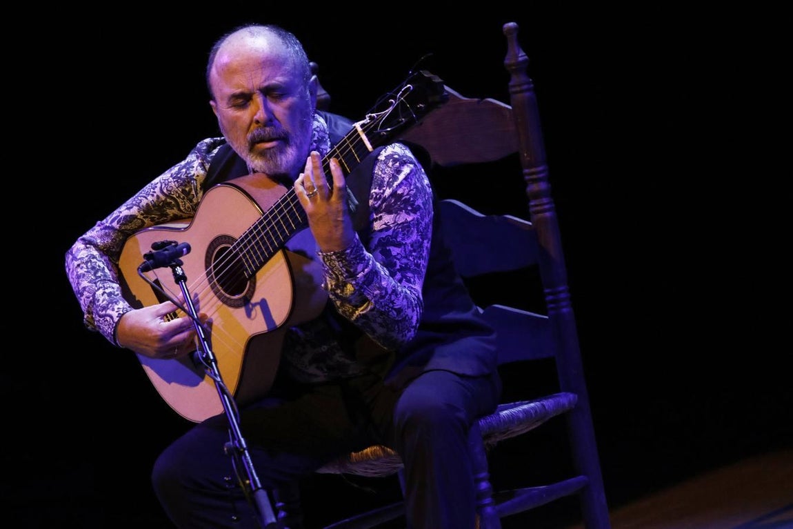 Rafael Rodríguez se «deja llevar» en la Bienal de Flamenco de Sevilla