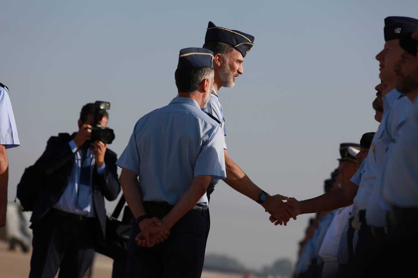 En imágenes, visita del Rey Felipe VI a la base de Morón