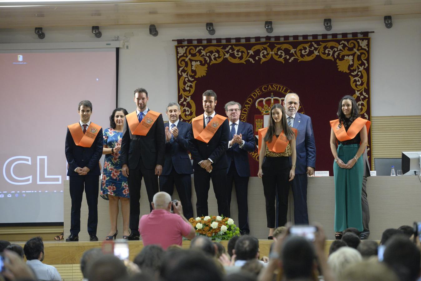 Entrega de becas y distinciones a las tres últimas promociones de Ingeniería Industrial