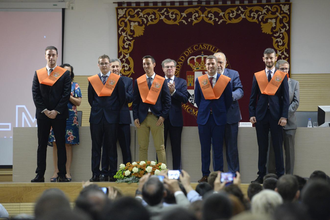 Entrega de becas y distinciones a las tres últimas promociones de Ingeniería Industrial