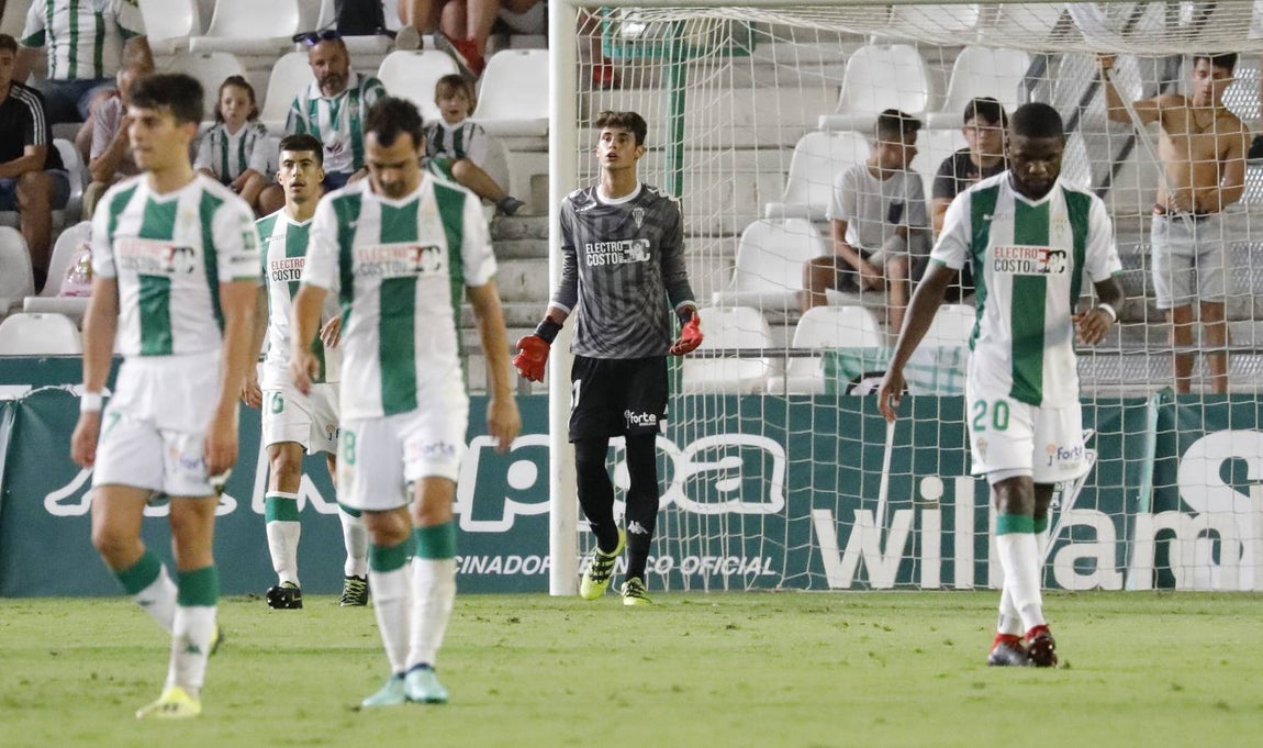 Las mejores jugadas del Córdoba-Tenerife, en imágenes