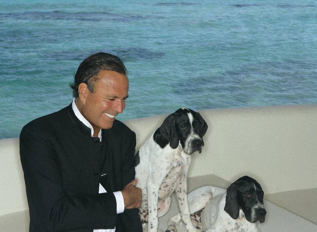 Julio Iglesias, una vida en imágenes