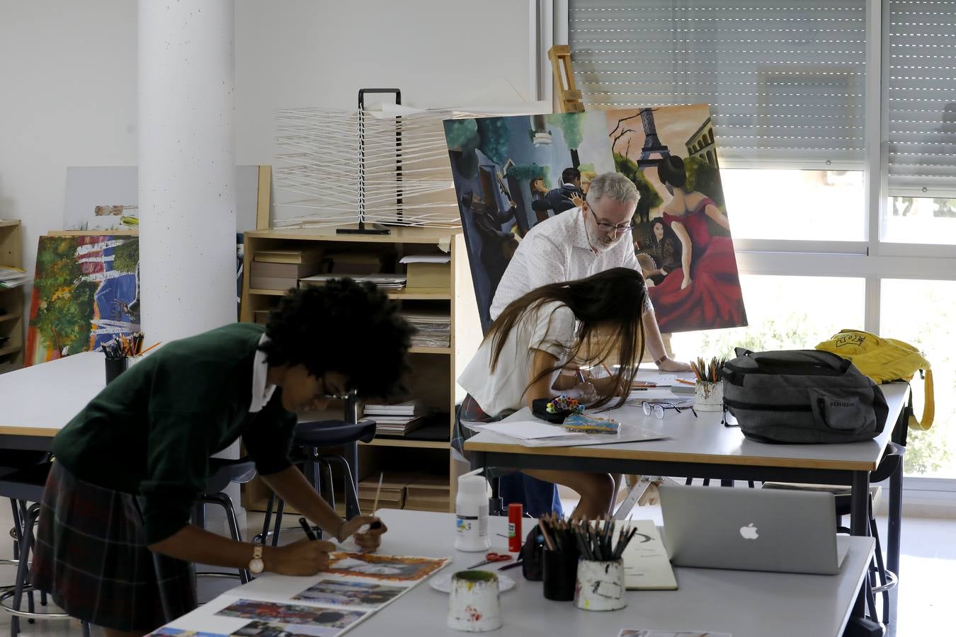 En imágenes, la visita del embajador del Reino Unido al Colegio Británico de Córdoba