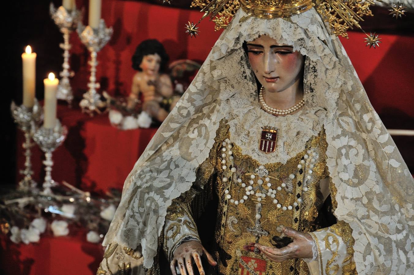 Galería del besamanos de la Virgen de las Mercedes