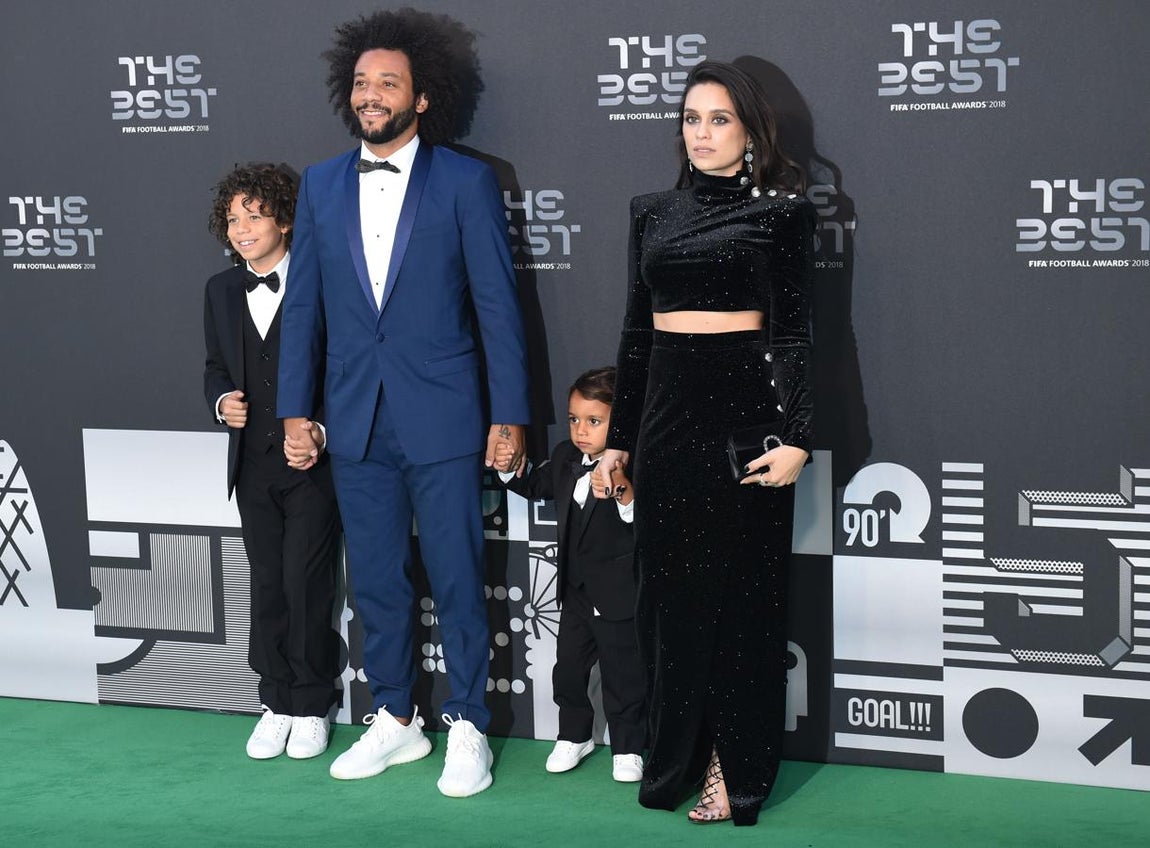 Marcelo y su mujer, Clarisse, junto a sus hijos, Liam y Enzo. 