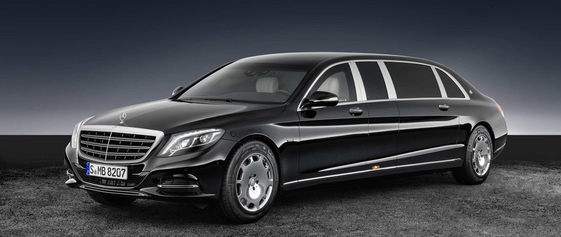 Mercedes-Maybach S600 Pullman Guard. Mercedes ha ido un paso más allá con la versión ultra protegida de su limusina S600 Pullman. Como su apelativo, Guard, indica, se trata de un modelo que incluye protección antibalas y granadas, para que sus ocupantes puedan viajar de forma cómoda y, a la vez, segura. Obviamente, esta pensada para políticos de alto nivel, embajadas de países donde la seguridad no está garantizada y mega ricos, susceptibles de sufrir robos o intentos de secuestro
