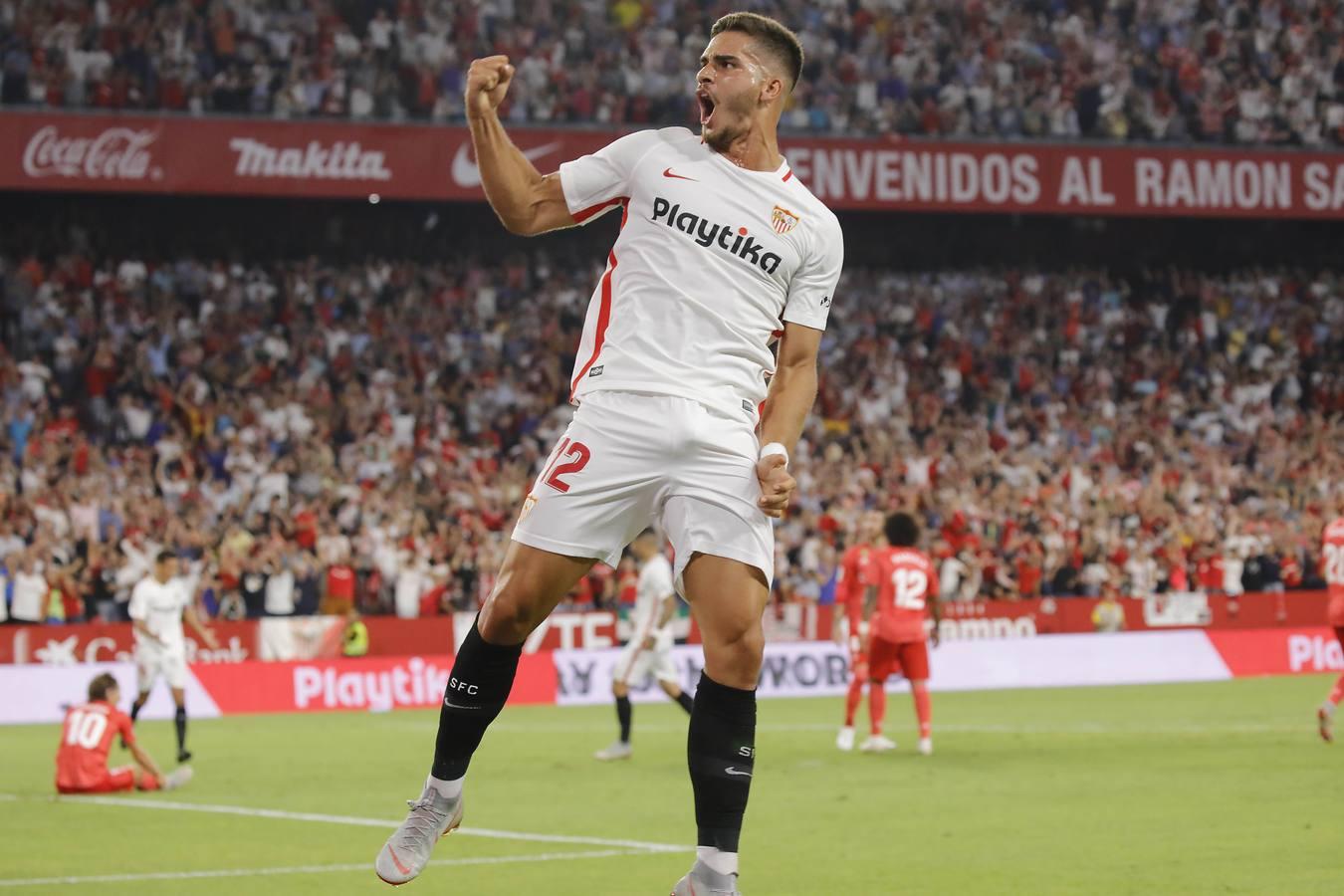 Galería: El Sevilla baila al Madrid