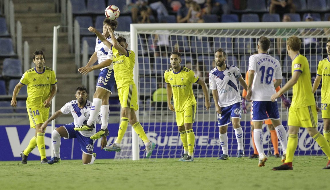Las mejores imágenes del Tenerife-Cádiz (1-0)