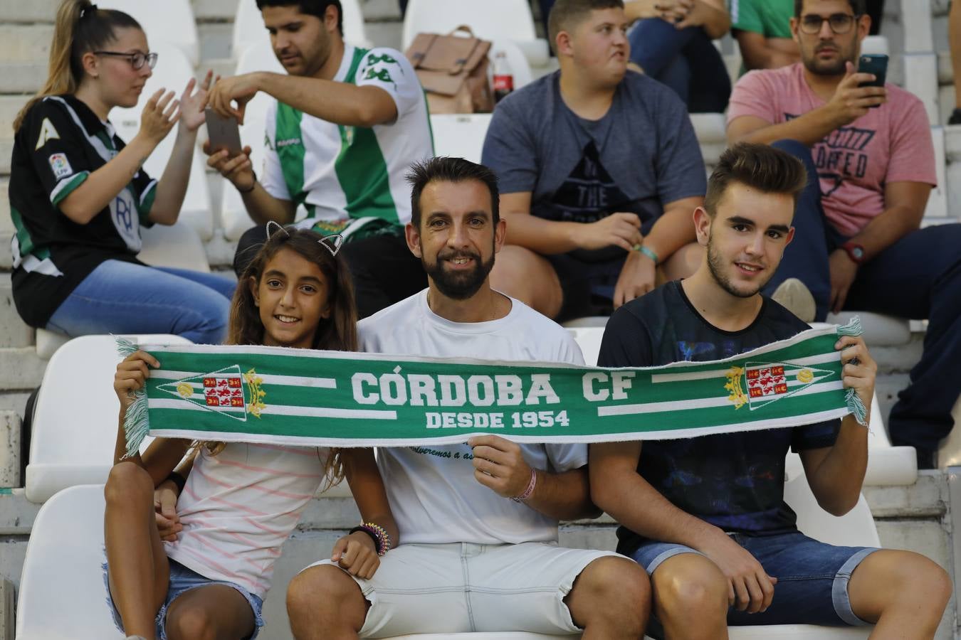 La grada del Córdoba-Almería, en imágenes