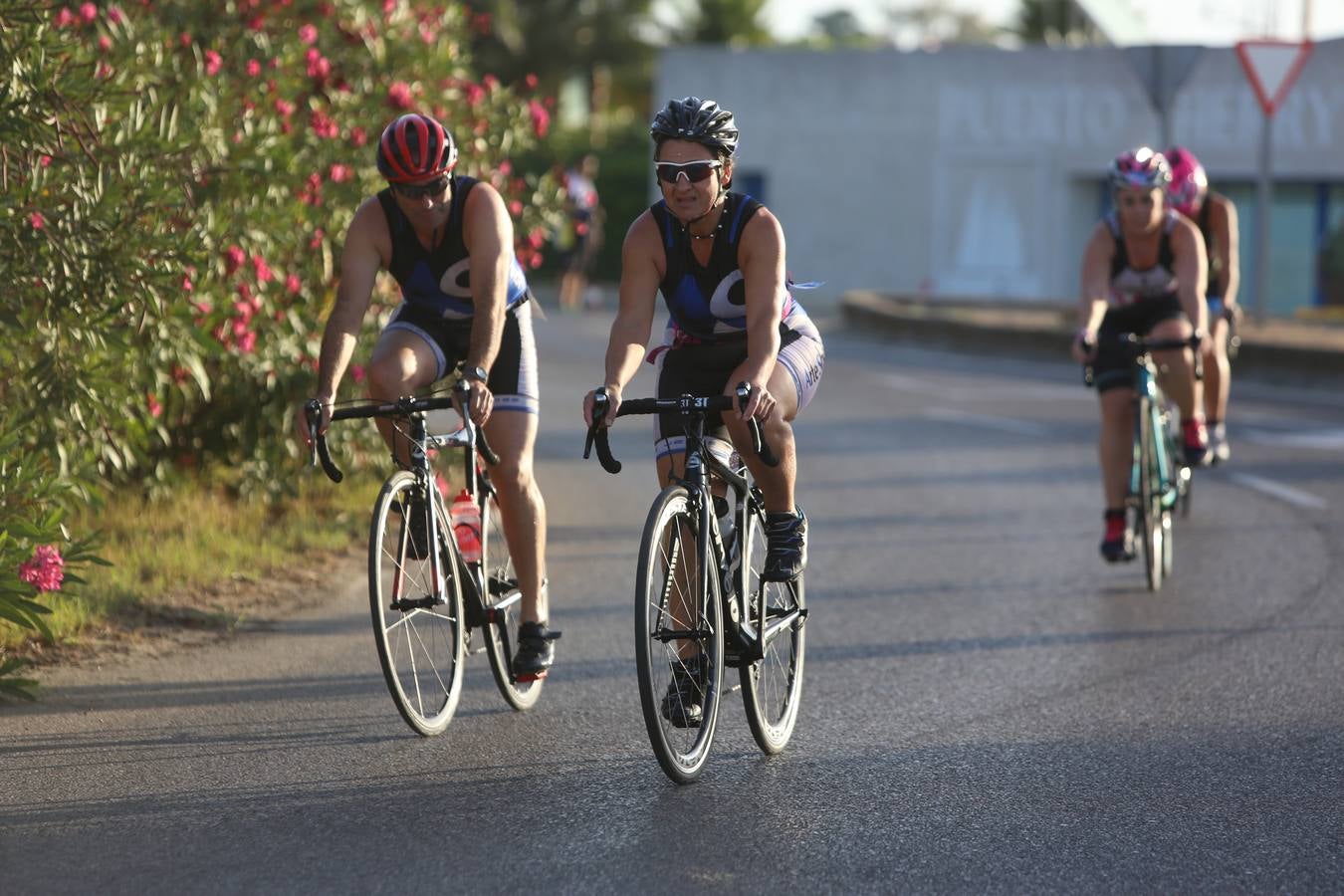 Fotos: Búscate en el II Triatlón BMW Puerto Sherry