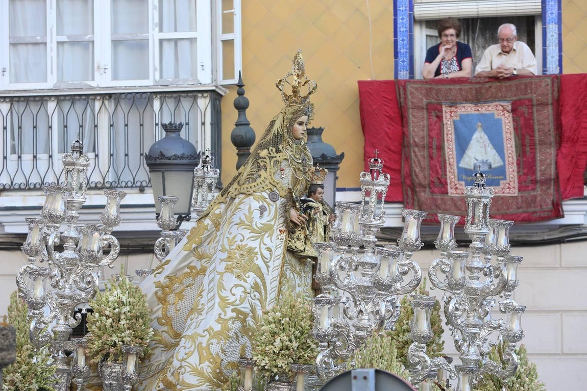 Fotos: Cádiz celebra la Virgen del Rosario