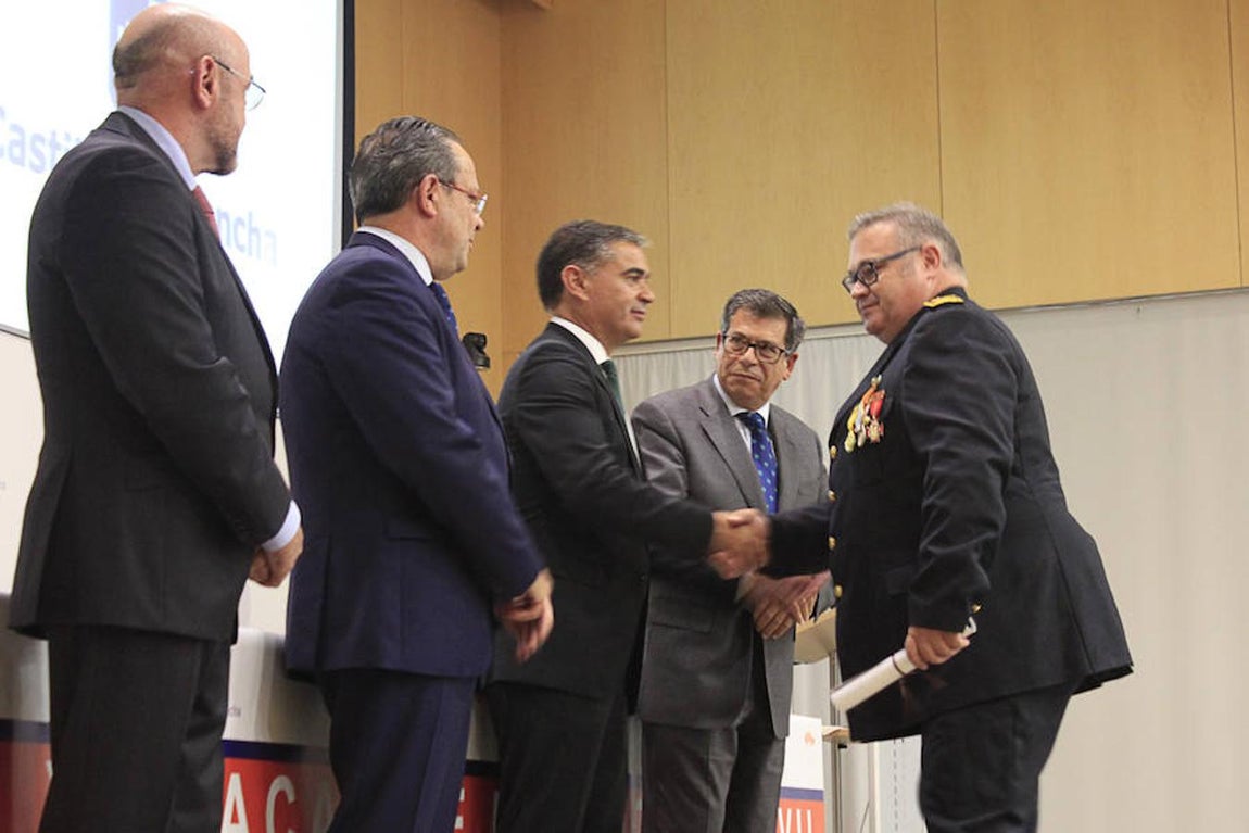 Entrega de placas y medallas de Protección Civil en Toledo