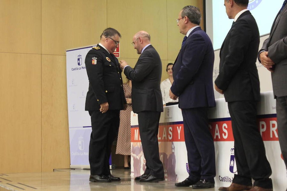 Entrega de placas y medallas de Protección Civil en Toledo