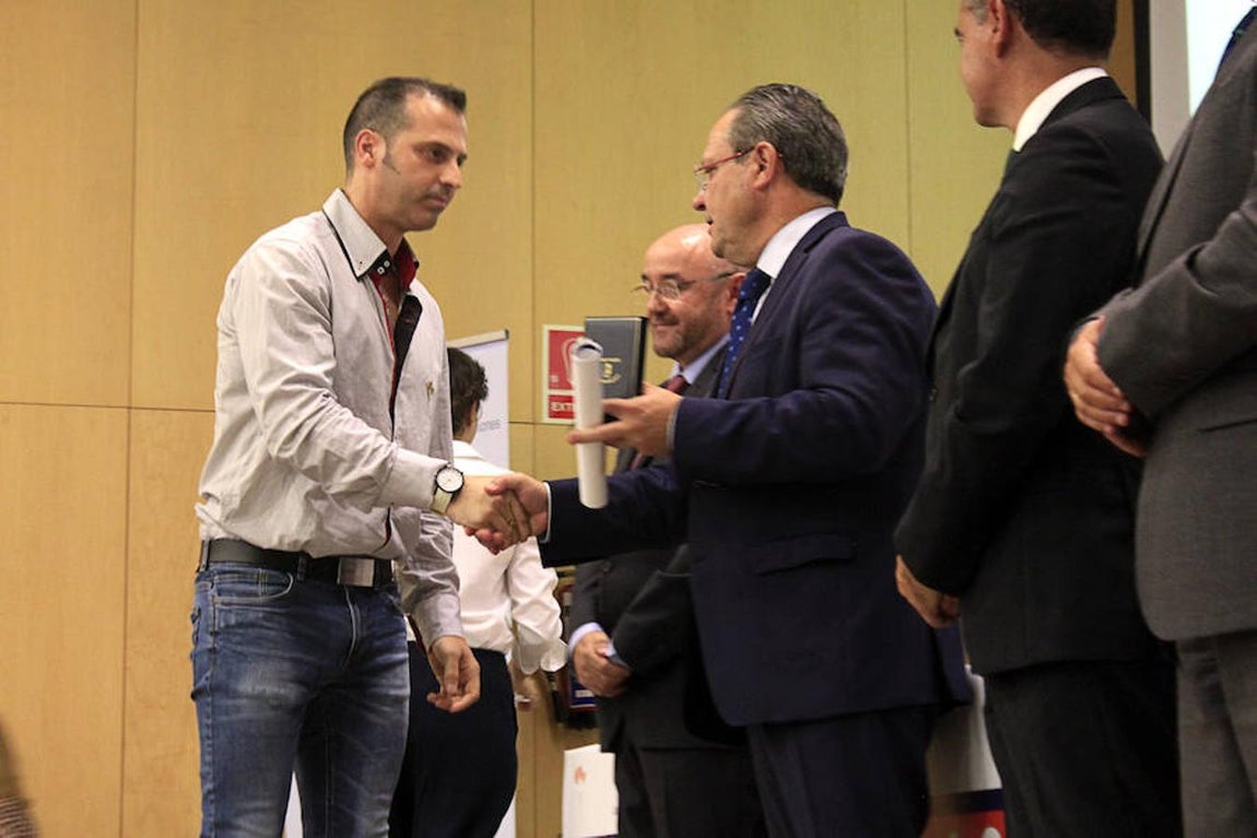 Entrega de placas y medallas de Protección Civil en Toledo