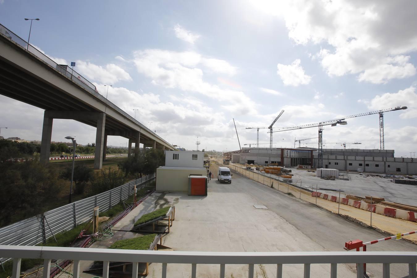 Así van las obras del centro comercial Palmas Altas en Sevilla