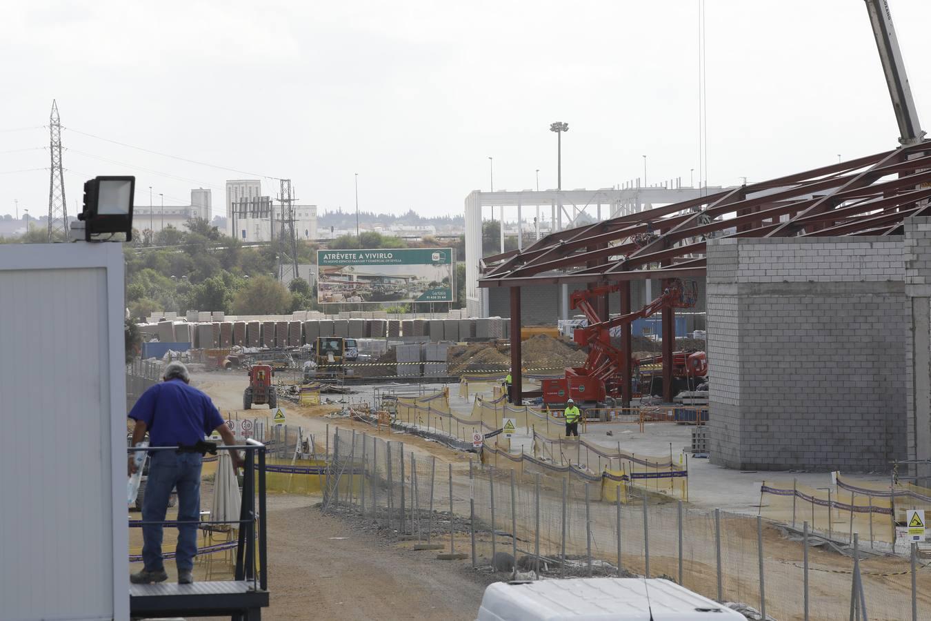 Así van las obras del centro comercial Palmas Altas en Sevilla