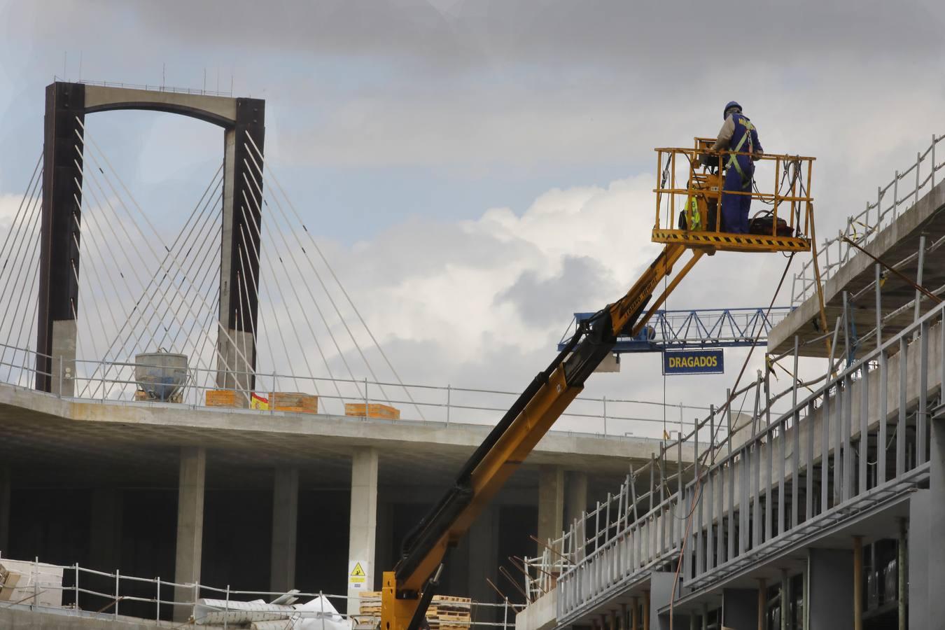 Así van las obras del centro comercial Palmas Altas en Sevilla