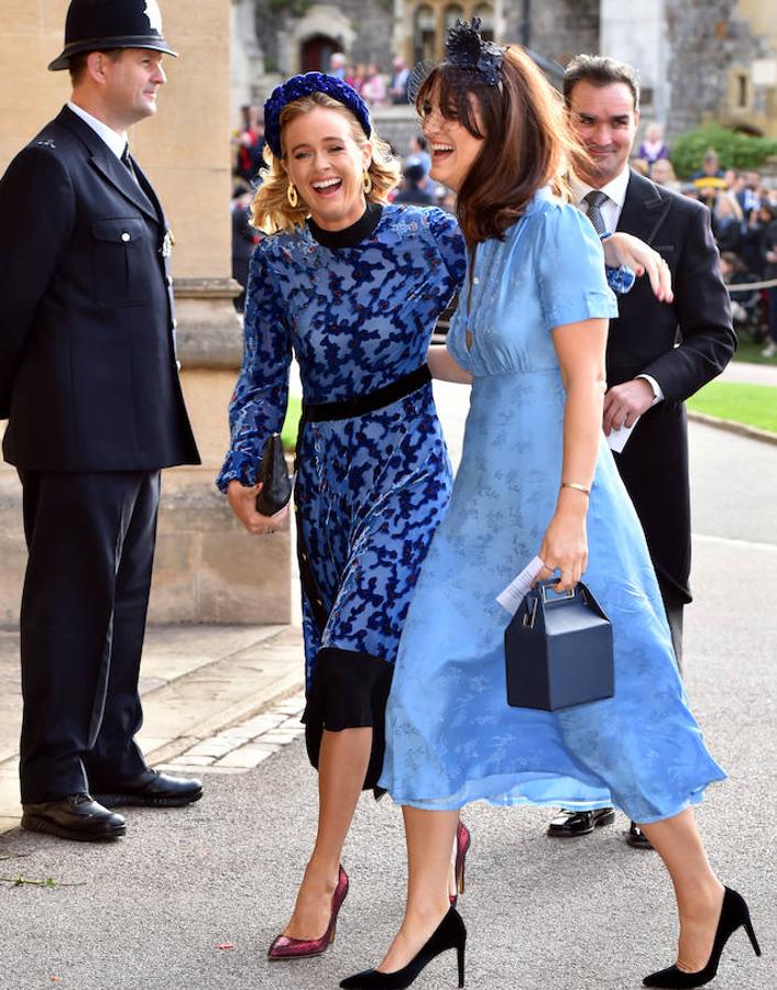 Tocados volando y faldas a lo loco: el viento ridiculiza el desfile de los invitados en la boda de Eugenia de York