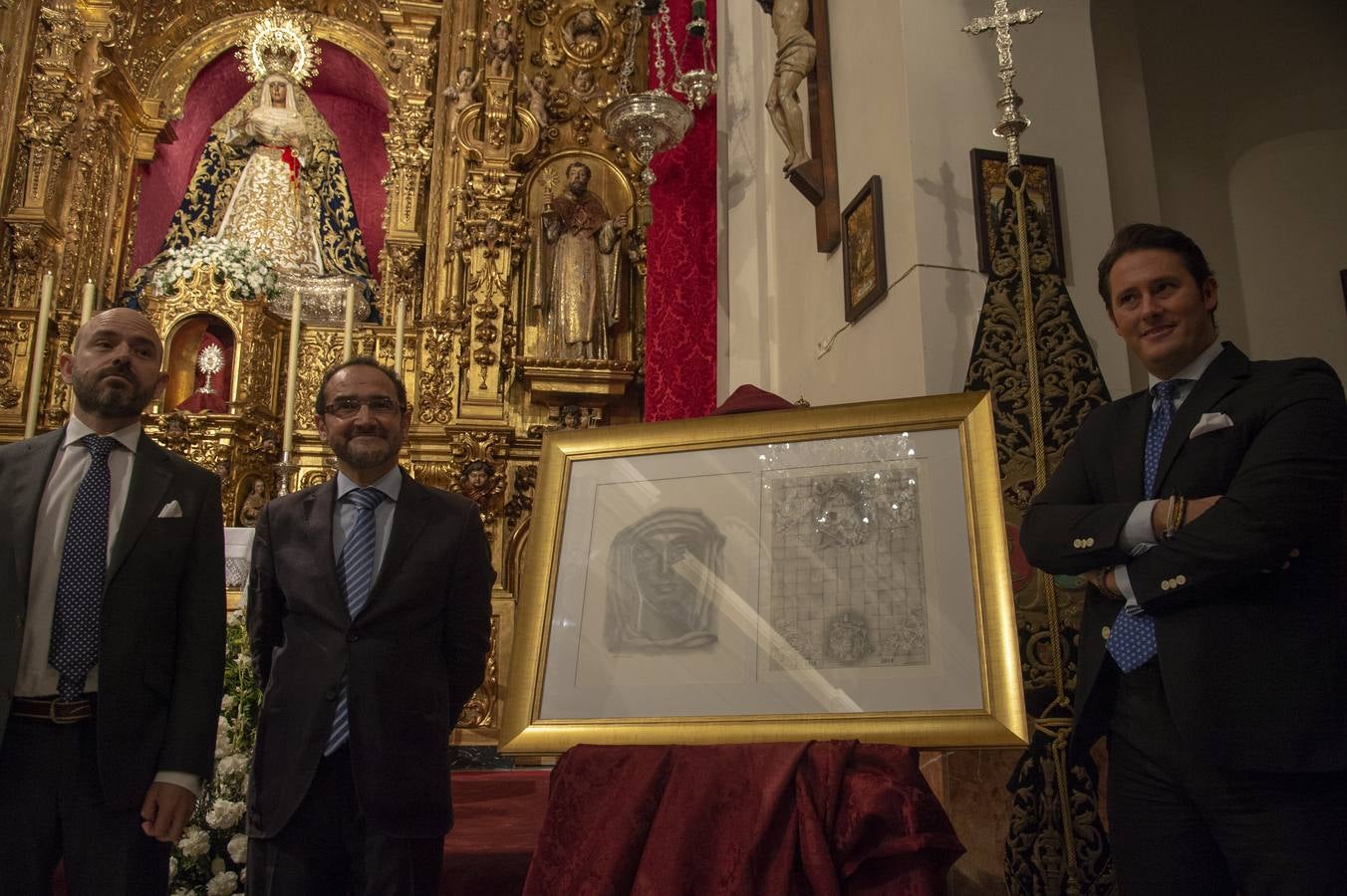 Galería de la presentación de la papeleta de sitio extraordinaria de la Esperanza de Triana