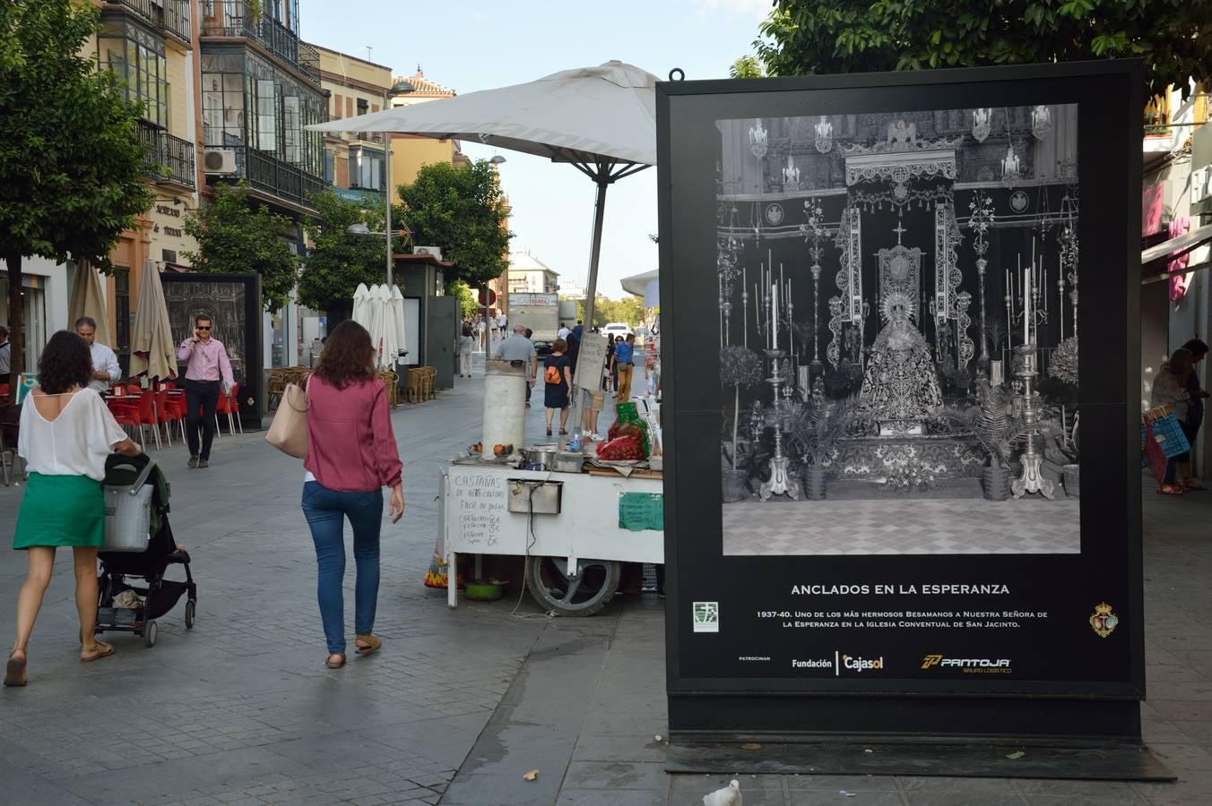 Galería de la exposición fotográfica de la Esperanza de Triana